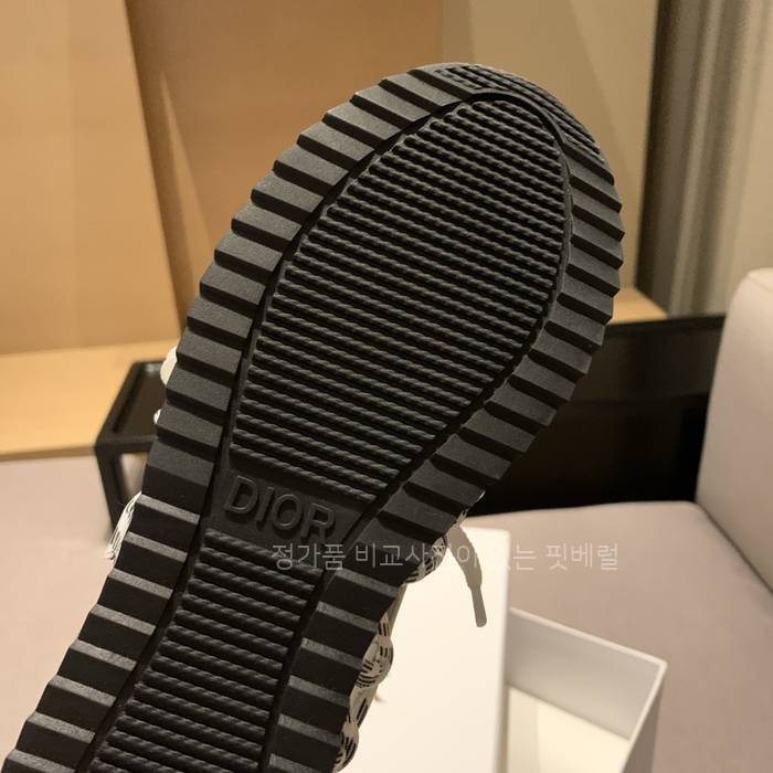 673c24592814aca83f21019e625bf17d_1746434206_2859.jpeg