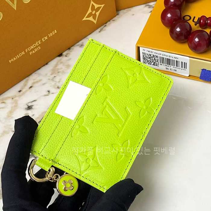 fab87e9cd4fea4ac2d2e45a5bce3b6f7_1750330786_1917.jpg