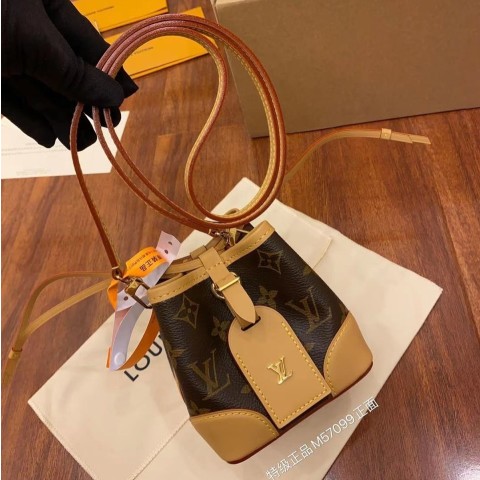 루*비통 M57099 노에 퍼스