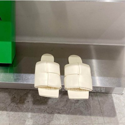 보*가베네타 패치 플랫 뮬 슬리퍼