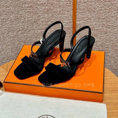 에*메스 글래머 샌들 힐 7.5cm