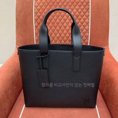 루*비통 M24771 파일럿 토트백 남성용