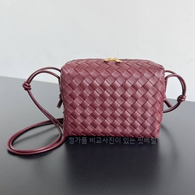 보*가베네타 680255 루프 카메라백 미니