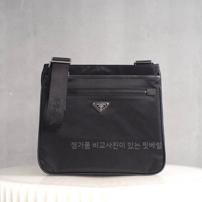 프*다 2VH251 리나일론 크로스백