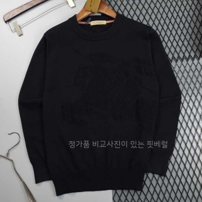 [국내배송] 버*리 인타르시아 자카드 라운드 니트