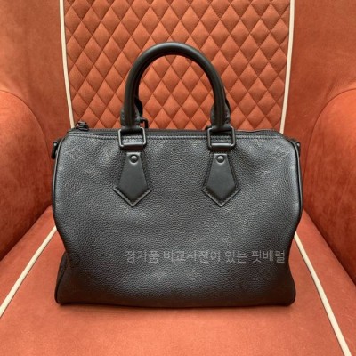 루*비통 M13904 스피디 P9 반둘리에 30