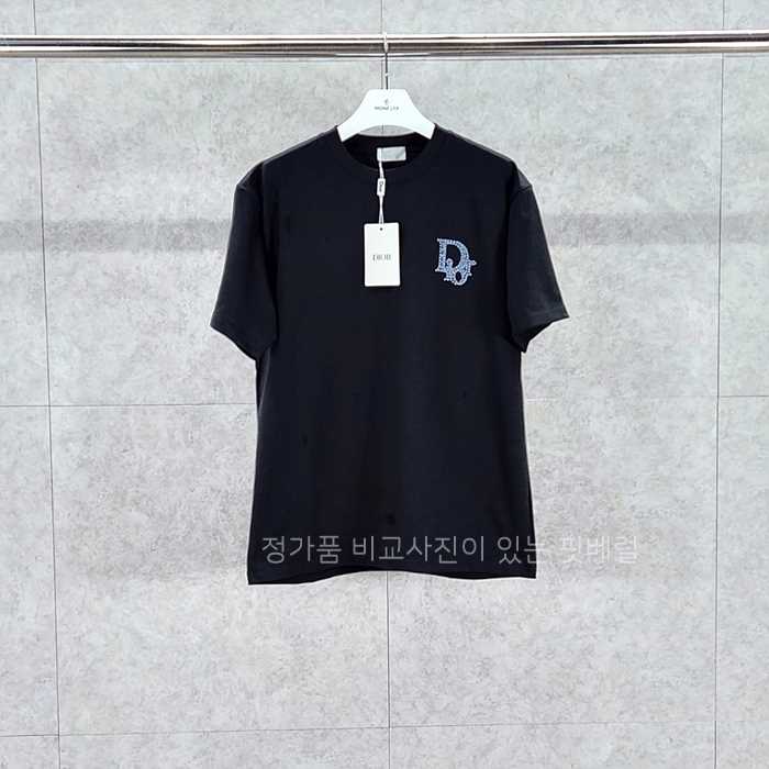 [국내배송] 디* 비즈로고 반팔 티셔츠