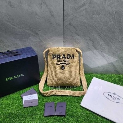 [국내배송] 프*다 라피아 라탄 숄더백