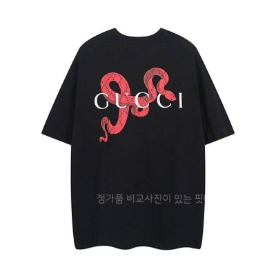 구* 스네이크 프린트 반팔티셔츠