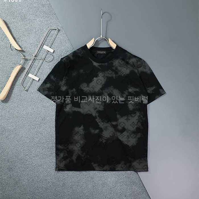 [국내배송] 루*비통 LV 카모 모노그램 반팔 티셔츠 (2color)