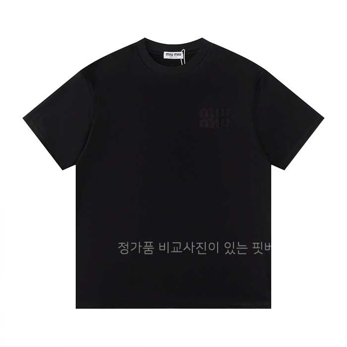 [국내배송] 미*미우 로고 자수 라운드 티셔츠