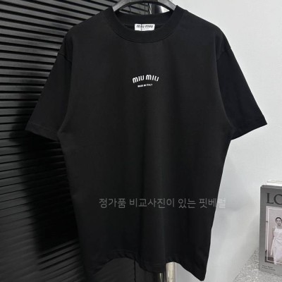 미*미우 로고 반팔티셔츠
