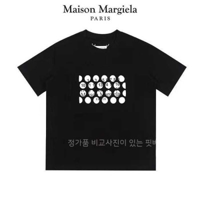 [국내배송] 메*마르지엘라 펀칭 패턴 로고 티셔츠