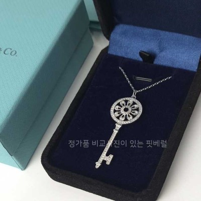 [국내배송] 티*니 키 페탈 펜던트 목걸이