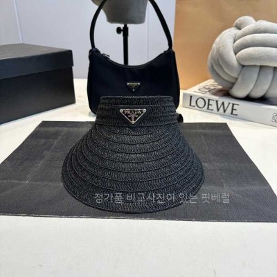 [국내배송] 프*다 삼각로고 썬캡 바이저