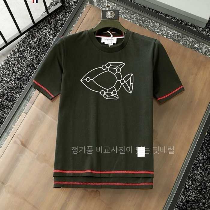 [국내배송] 톰*라운 가니피쉬 스터치 티셔츠 (2color)
