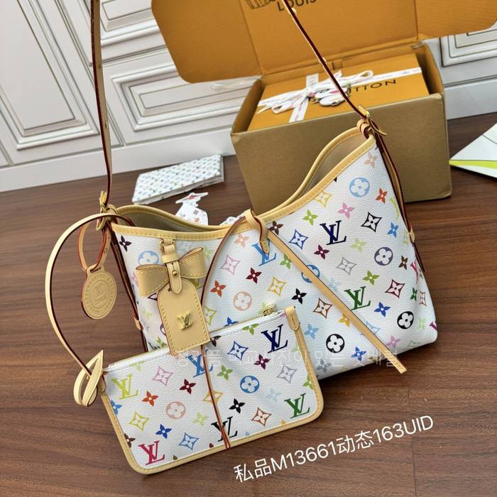 루*비통 M13661 LVxTM 캐리올 PM
