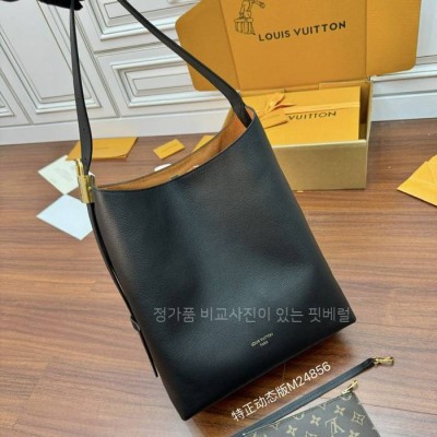 루*비통 M24856 로우 키 호보백 MM