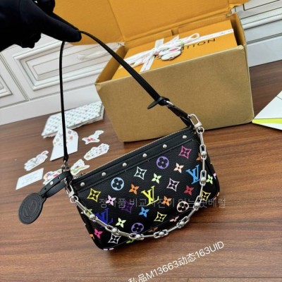 루*비통 M13663 LVxTM 포쉐트 악세수아
