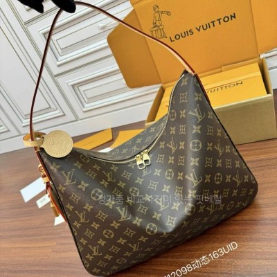 루*비통 M12098 슬라우치 MM