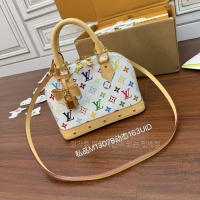 루*비통 M13078 LVxTM 알마 BB