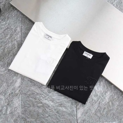 [국내배송] 샤* 여성 시스루 로고 실켓라운드티 (2color)