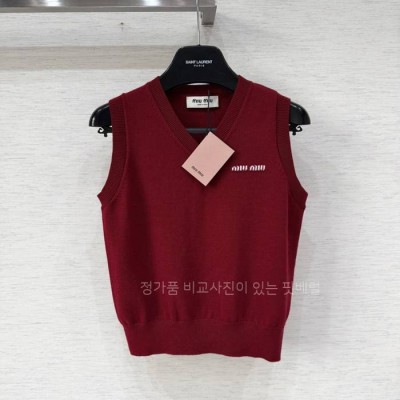 미*미우 로고 니트 베스트 조끼