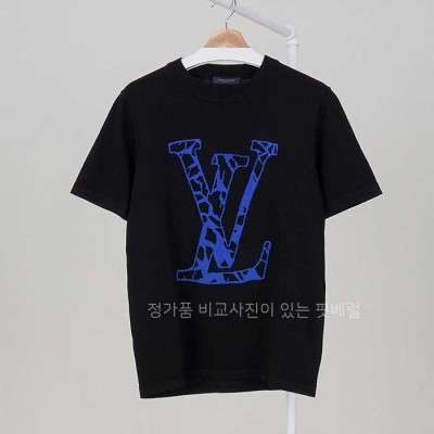 [국내배송] 루*비통 LV 점보 레터링 코튼 숏 니트 풀오버