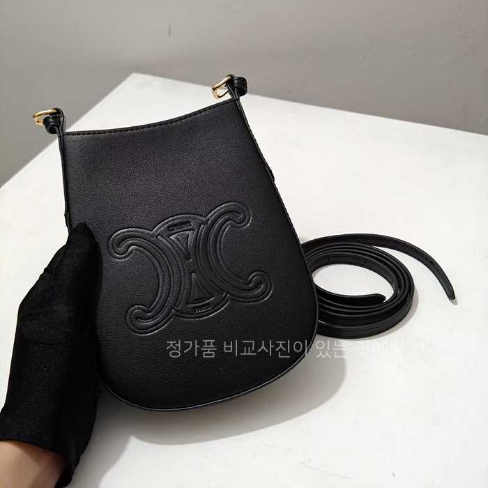 [국내배송] 셀*느 트리옹프 엘로이즈 폰 파우치 (2color)