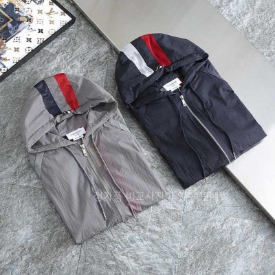 [국내배송] 톰*라운 백삼선 홑겹 바람막이 (2color)