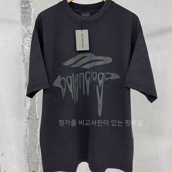 [국내배송] 발*시아가 리퀴파이드 로고 워싱 티셔츠