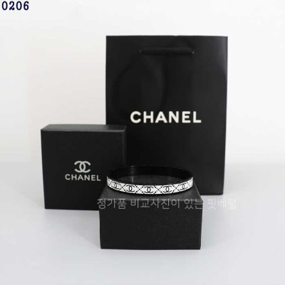 [국내배송] 샤* CC로고 화이트 팔찌