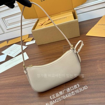 루*비통 M25784 포쉐트 LV 블룸
