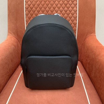 루*비통 M15259 디스커버리 워크 백팩