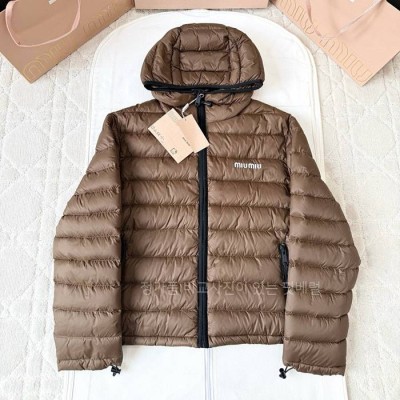 미*미우 라이트 풍제 다운 후드 패딩