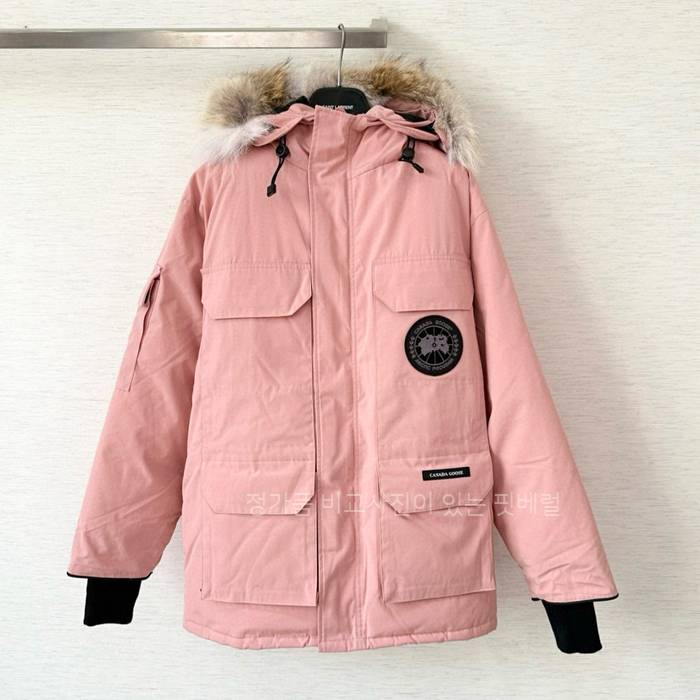 캐*다구스 익스페디션 다운 패딩