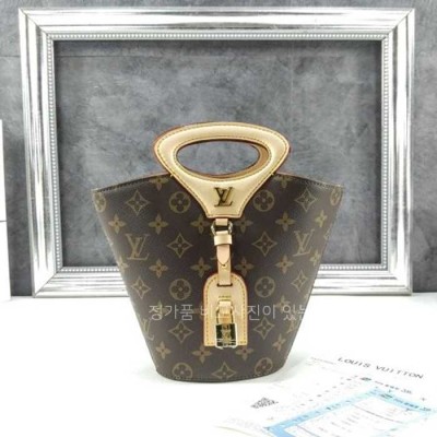 [국내배송] 루*비통 리바주 BB 탑핸들 버킷백 모노그램 여성 M14680