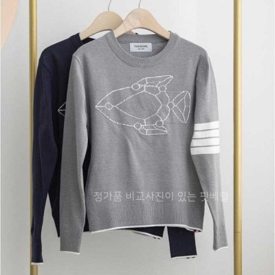 [국내배송] 톰*라운 4-바 피쉬 아이콘 크루 넥 풀오버 (2color)