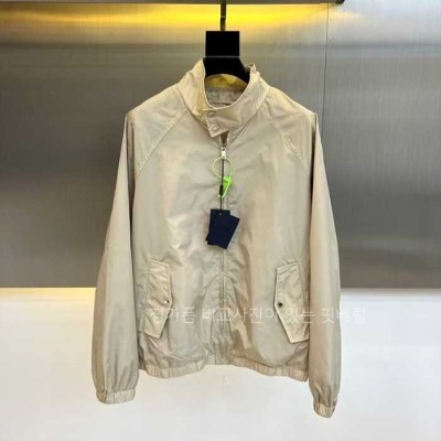 [국내배송] 프*다 트라이앵글 백로고 자켓