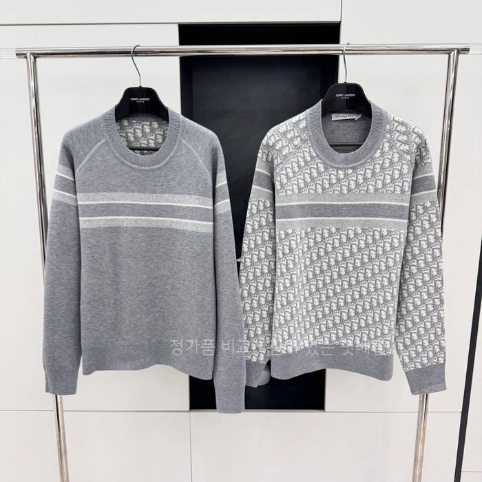 디* 오블리크 리버서블 라운드 넥 니트