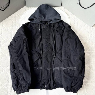 발*시아가 유니티 스포츠 디스트레스드 후드 보머 자켓