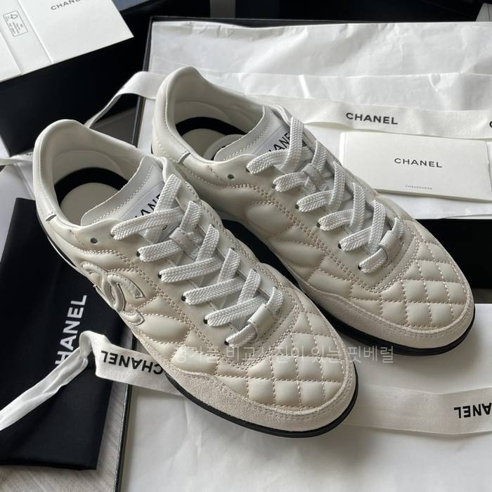 샤* 25P 퀄팅 스니커즈