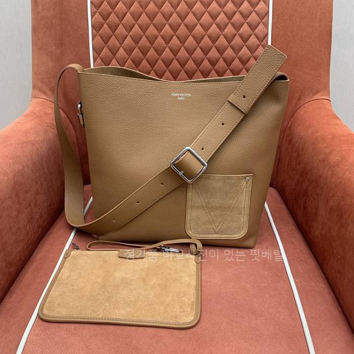 루*비통 M26745 베르소 호보백