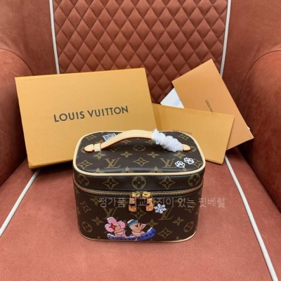 루*비통 M26647 베니티 니스 미니