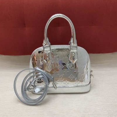 루*비통 M26335 알마 BB