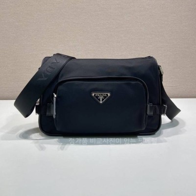 루*비통 2VH192 리나일론 숄더백 미듐