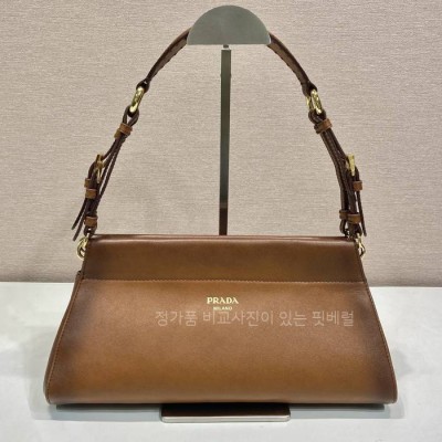 프*다 1BC262 미듐 숄더백