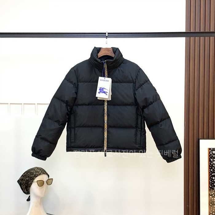 [국내배송] 버*리 다운 재킷