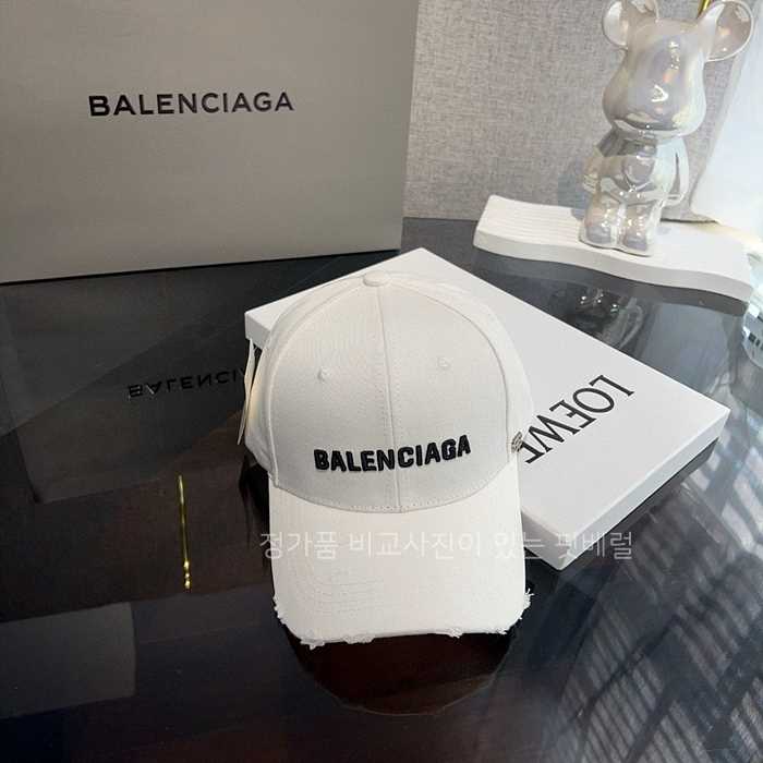 [국내배송] 발*시아가 로고 빈티지 볼캡 (2color)