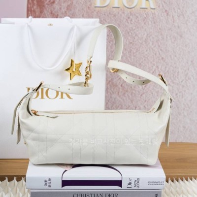 디* M2417 디 저니 백 미듐